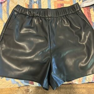 Z Supply Faux leather shorts with pockets SZ S